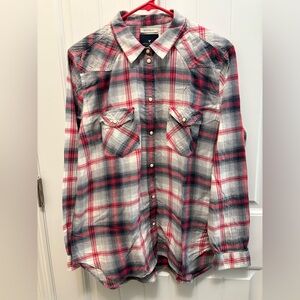 American Eagle Outfitters Red/Grey Plaid snap up Shirt. Size XL. Boyfriend Fit.